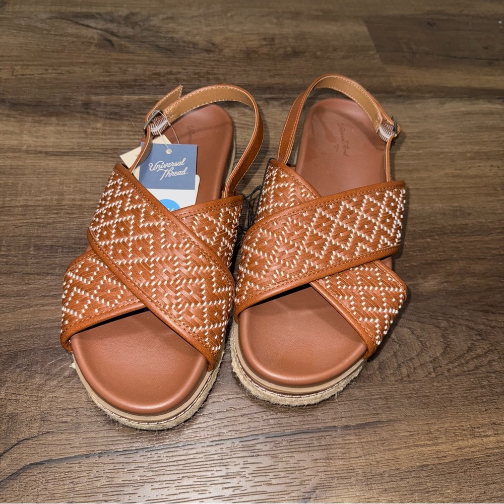 NWT Target Universal Thread Cognac Brown Sandals